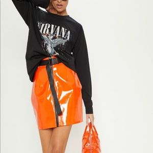 PRETTYLITTLETHING - GRAPHIC TEE